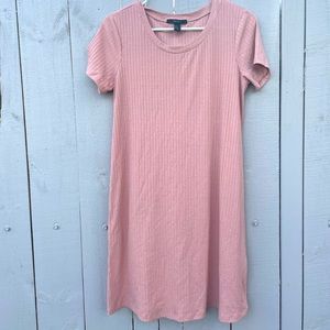 Light pink short-sleeve dress from Forever 21, size Medium